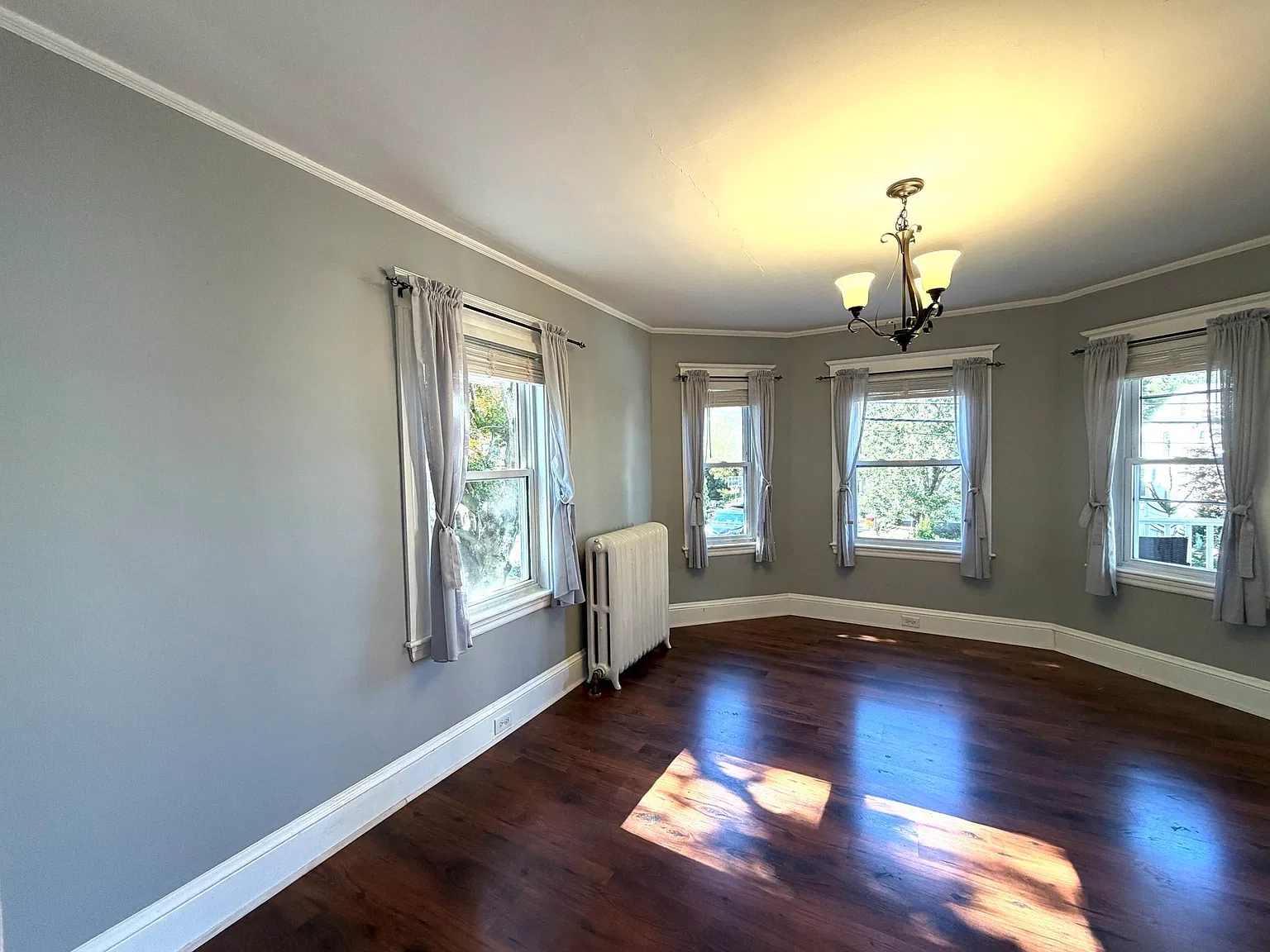 2 bed, 1.0 bath, 1100 sqft, $2,800 — Photo 4