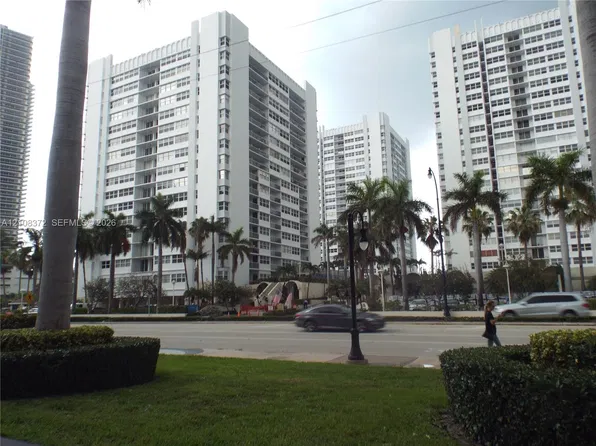 1880 S Ocean Dr APT 401, Hallandale, FL 33009