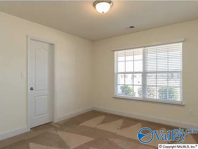 212 Crab Orchard Dr — Photo 8