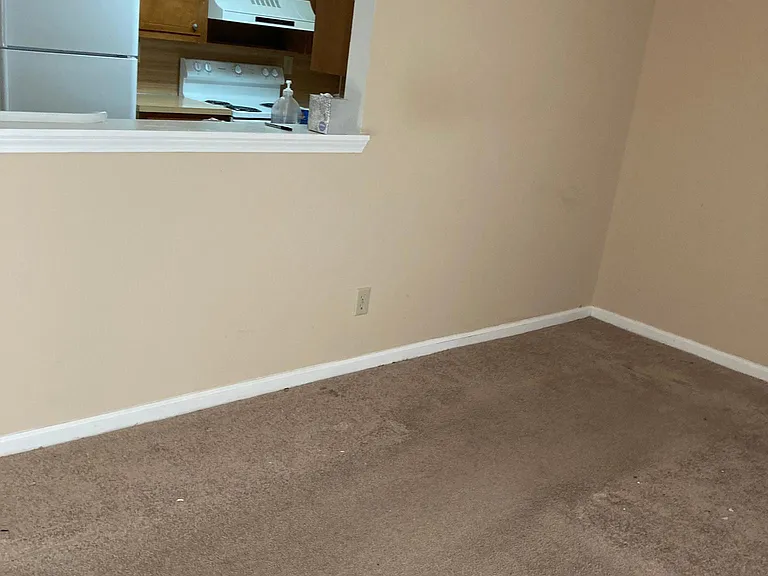 5515 Saint James St — Photo 7