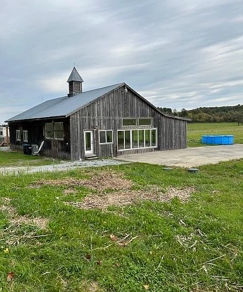 250 Upper Meadows Ln — Photo 25