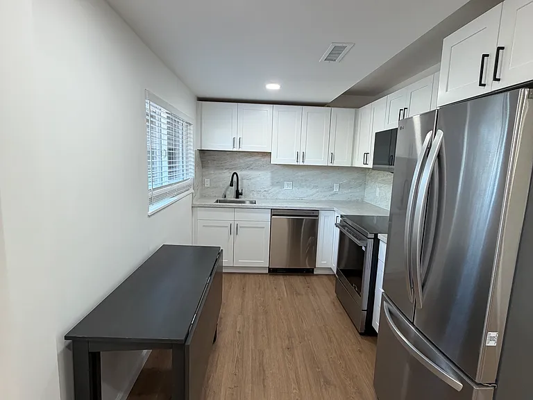 385 Irwin St #385A — Photo 6