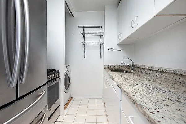 Rented by A & I Broadway | media 9