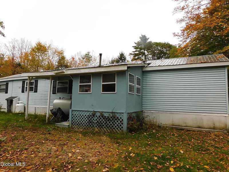 3rd image of 14 Harris Road