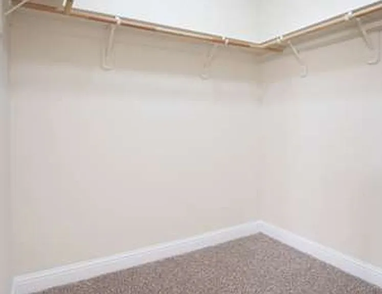 538 N Burgan Ave — Photo 22
