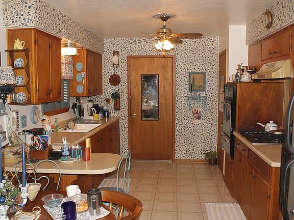 4th image of 1441 Sandalwood Ln
