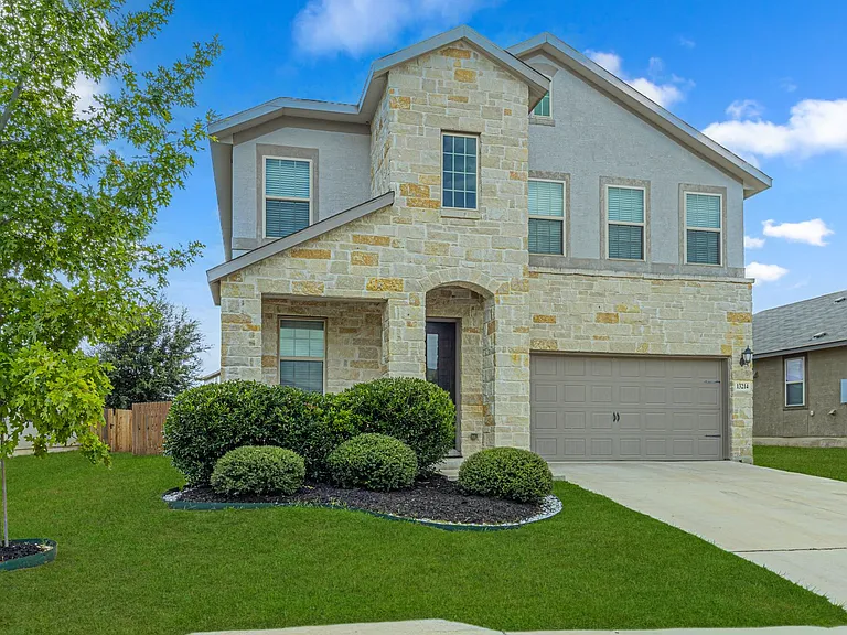 13214 Bucktree Dr — Photo 3