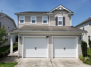718 Delta Downs Dr, Cary, NC 27519