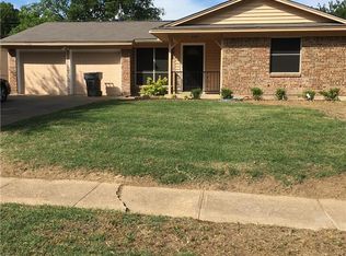 6126 Harmony Ln, Dallas, TX