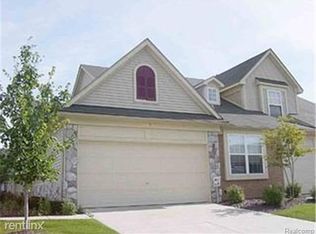 6071 Pine Cone Dr, Grand Blanc, MI 48439