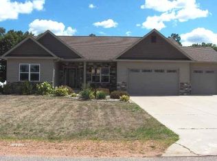 1809 Prescott Dr, Stevens Point, WI 54482