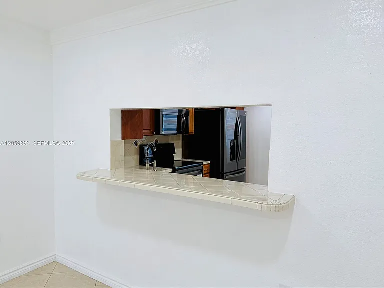 1100 W 35th St #8 — Photo 16