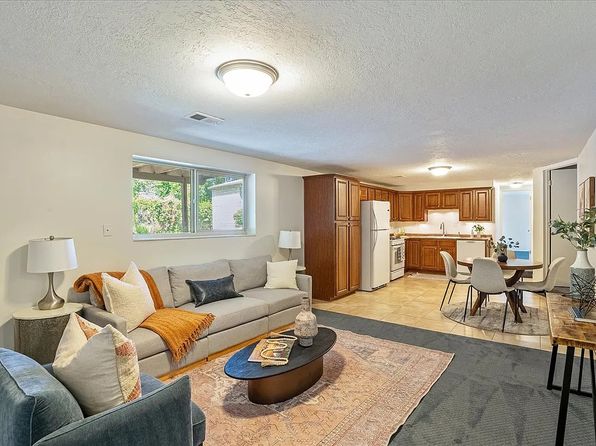 3823 S Alta Loma Dr #B