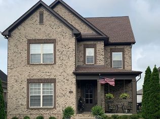 1084 McMahan Dr, Gallatin, TN 37066