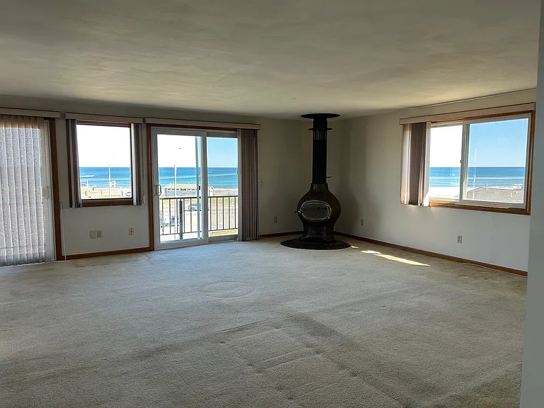 190 Kings Hwy — Photo 7