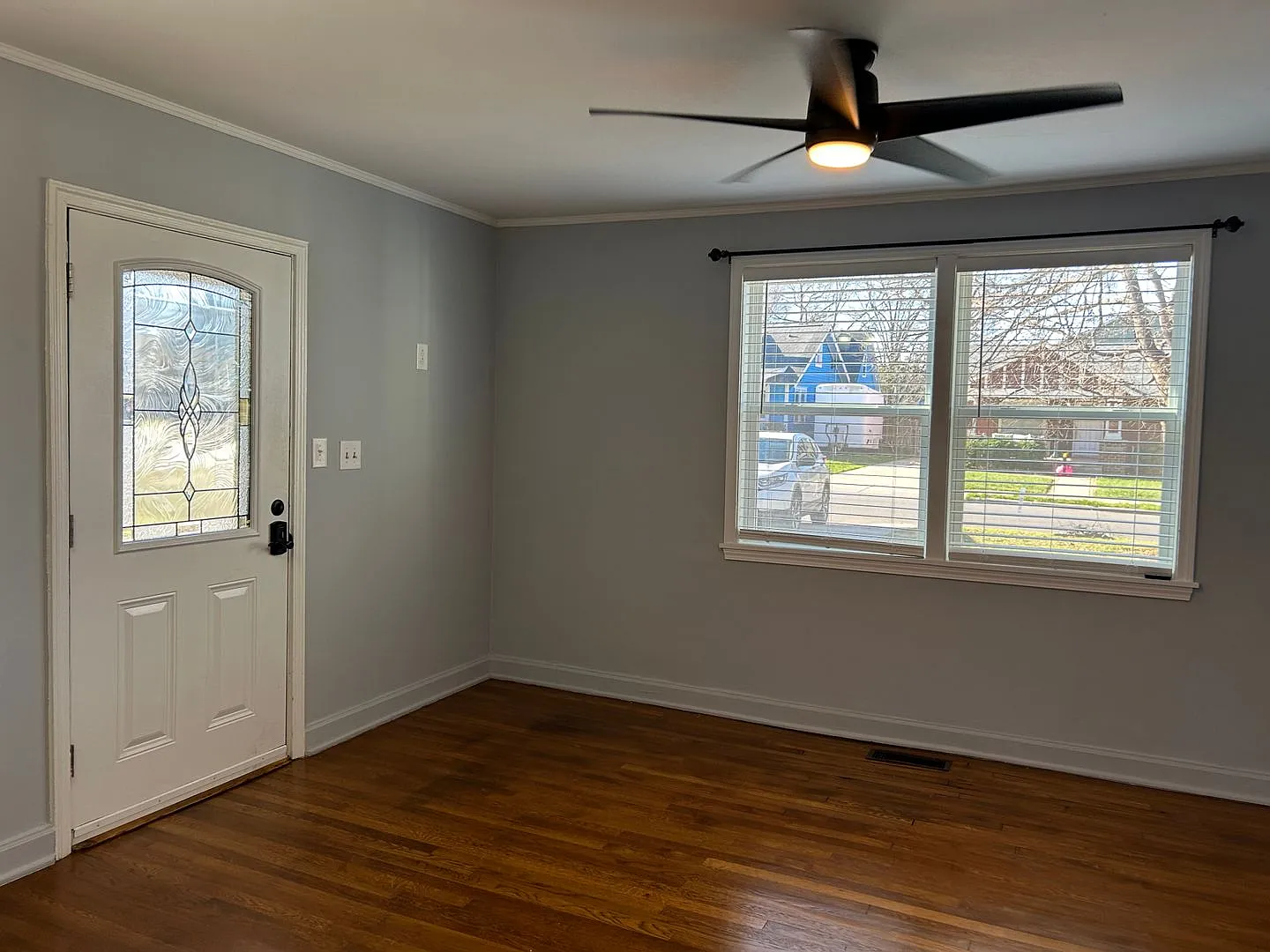 Adorable 2 Bedroom House in Smallwood Neighborhood! — Photo 3