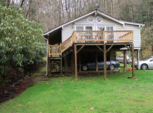561 Crystal Creek Ln, Whittier, NC 28789