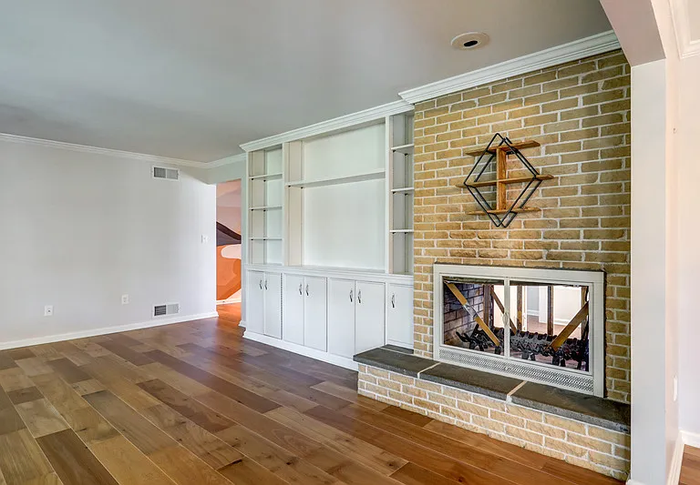 1827 Larchmont Ln — Photo 36