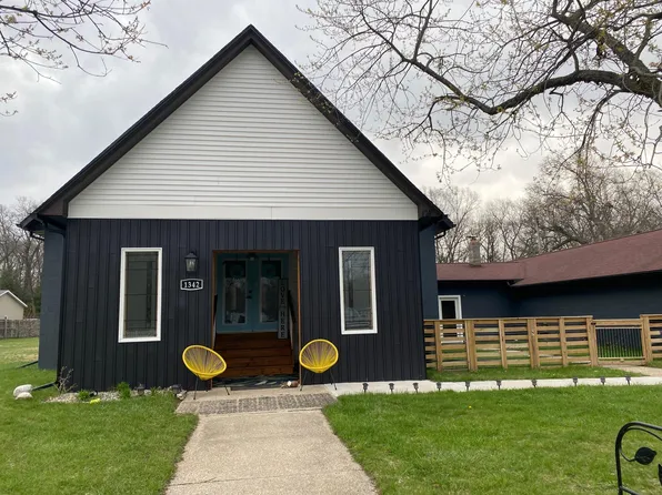 1342 S Parkway St, Muskegon, MI 49442