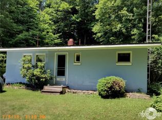7259 Crawford Rd, Williamsfield, OH 44093