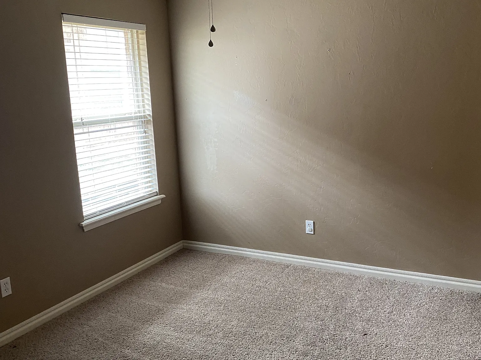 4812 Southwest Malcom Road - 1 — Photo 4