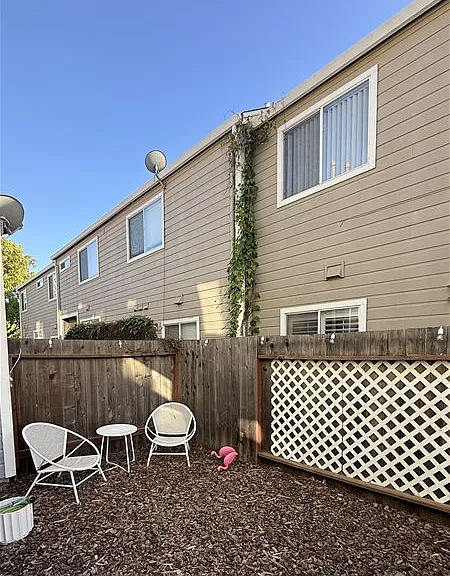 3043 Woods Cir — Photo 26