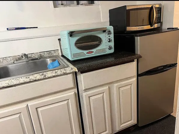 1329 Prospect Avenue image 11 of 12