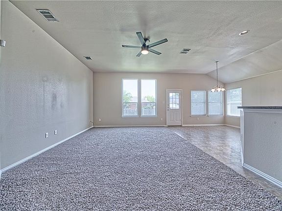 4th image of 120 Red Cloud Dr