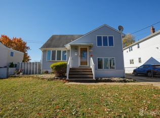 373 Hyatt St, Avenel, NJ 07001