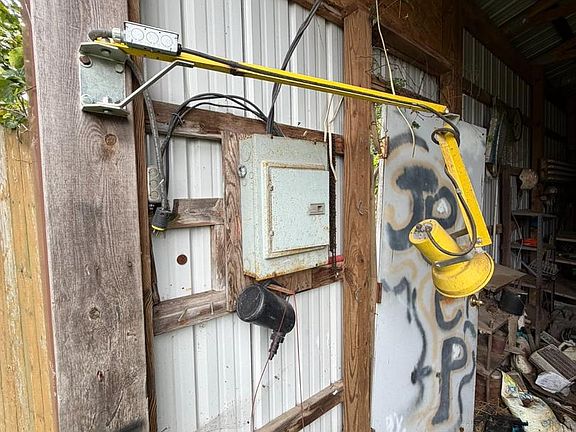 4th image of 11682 Loop Rd