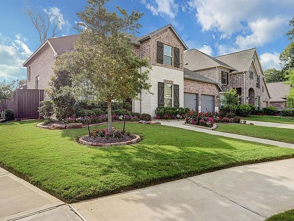 2nd image of 16803 Whiteoak Canyon Dr