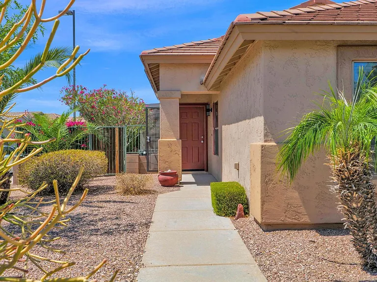 18166 W Camino Real Dr — Photo 4