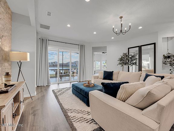 3rd image of 160 TOTTEN Way