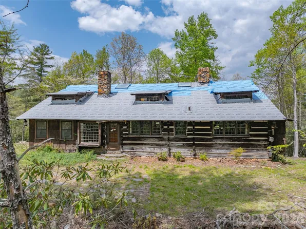 1971 Swiss Pine Ct, Spruce Pine, NC 28777