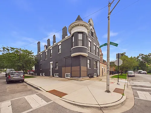 2401 S Homan Ave #3F Photo 1