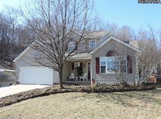 514 Snazzy Cir SW, New Philadelphia, OH 44663