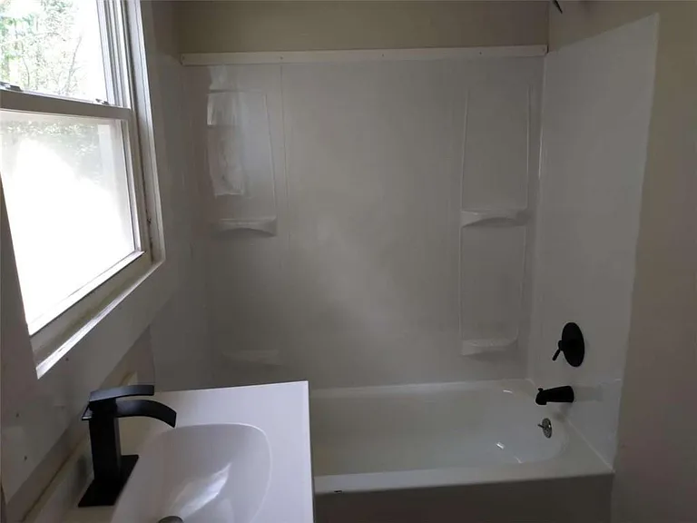 248 Madison St — Photo 8