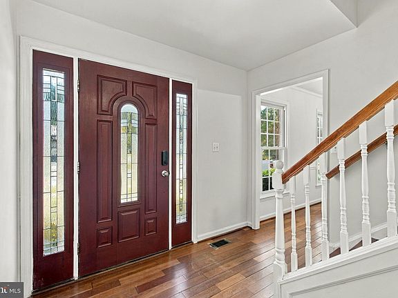4th image of 607 Poplarwood Pl
