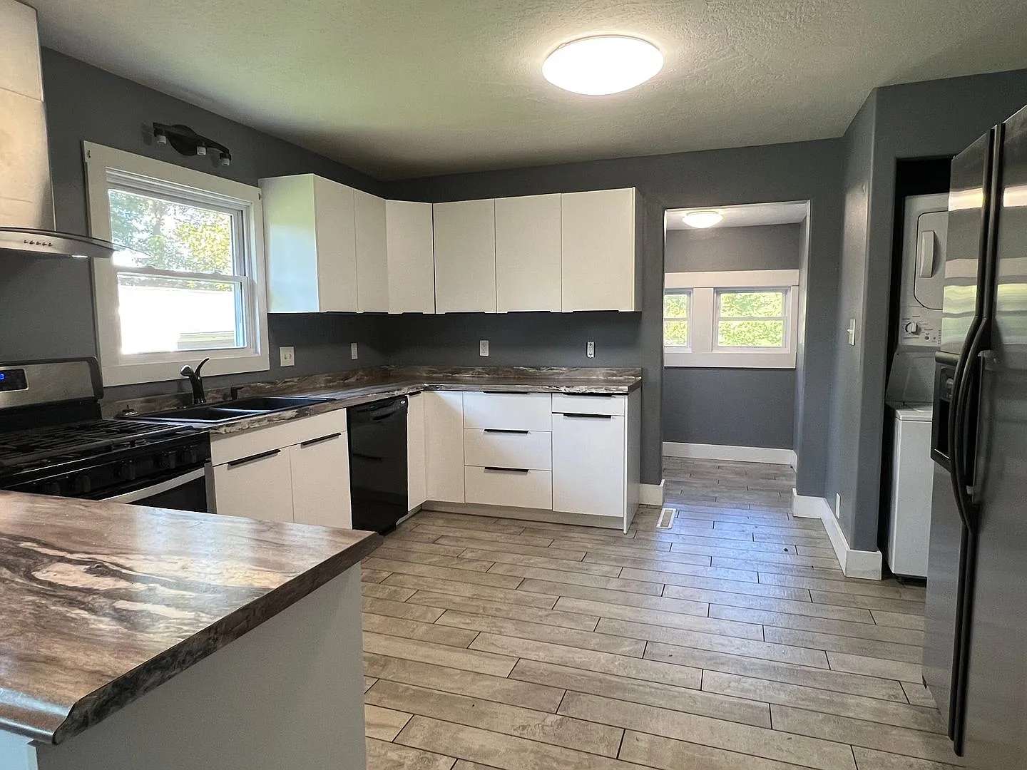 Coming Soon: Northwest Springfield 2 Bed / 2 Bath Bungalow — Photo 3
