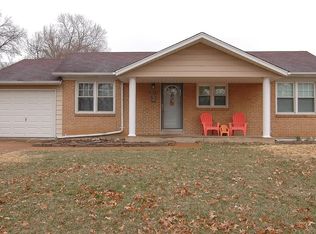 9630 Hale Dr, Saint Louis, MO 63123