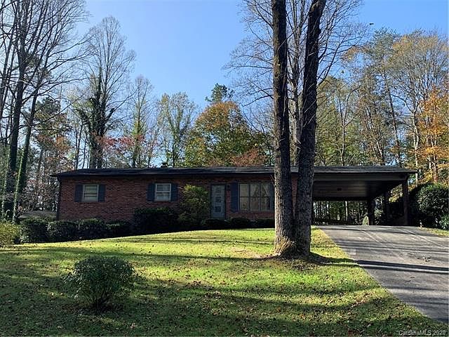 1st image of 102 Frog Hollow Ln