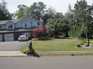 133 Brookview Ln, Middletown, CT 06457