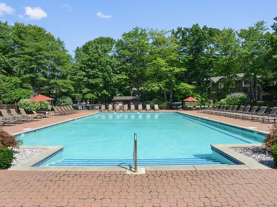 Royal Crest Estates North Andover 50 Royal Crest Dr North Andover MA