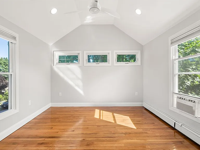334 E Squantum St — Photo 32