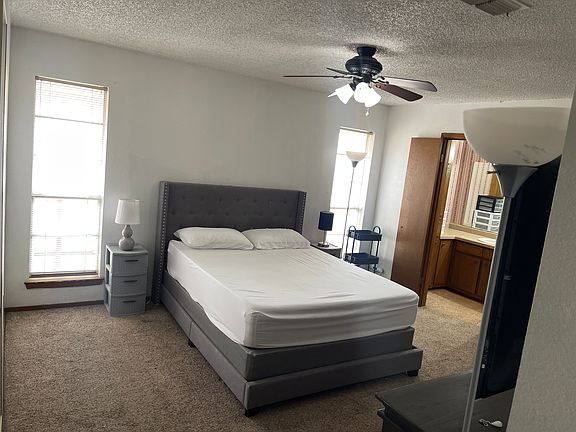 5th image of 4009 W Illinois Ave APT A