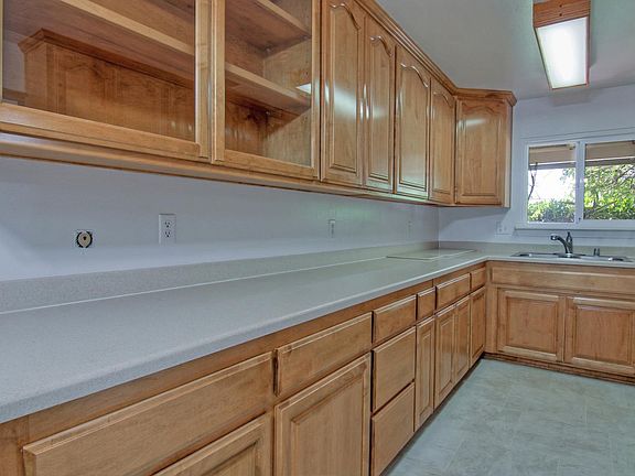 5th image of 5190 Amelia Dr