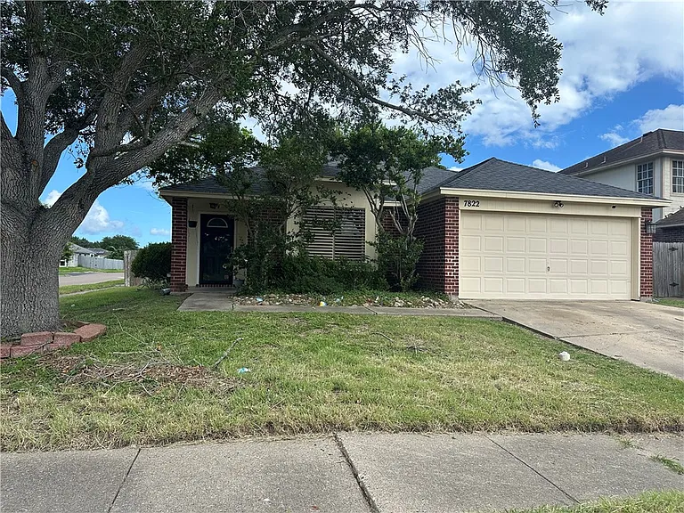 7822 Fox Dr — Photo 1