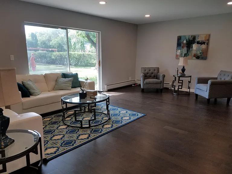 2403 S Goebbert Rd #F101 — Photo 7