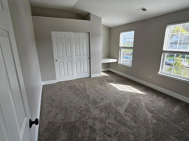 Oversized bedroom 2
