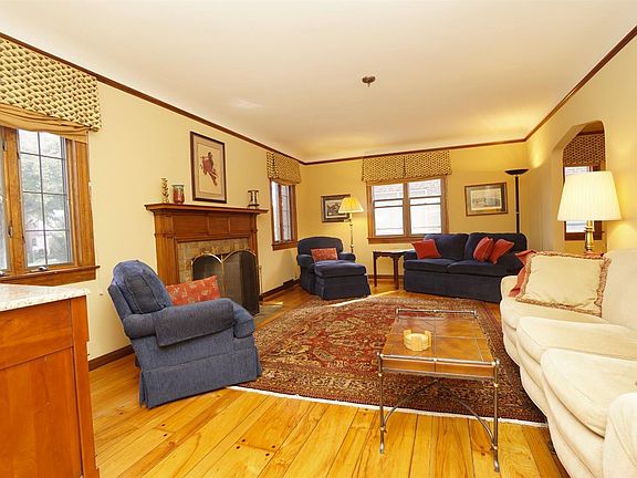 5th image of 3843 Drakewood Dr